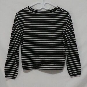 Black and White Striped Long Sleeve Shirt | large | Crewneck | Lightweight